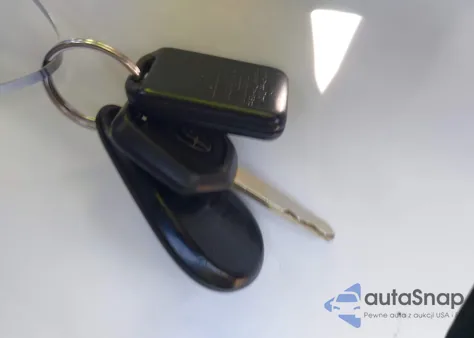 2011 Subaru Forester 2.5X Touring z USA, uszkodzony, nr VIN JF2SHAHC1BH724663